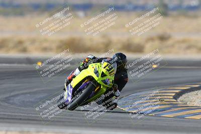 media/Dec-08-2024-CVMA (Sun) [[267e5a7075]]/Race 2-Amateur Supersport Open/